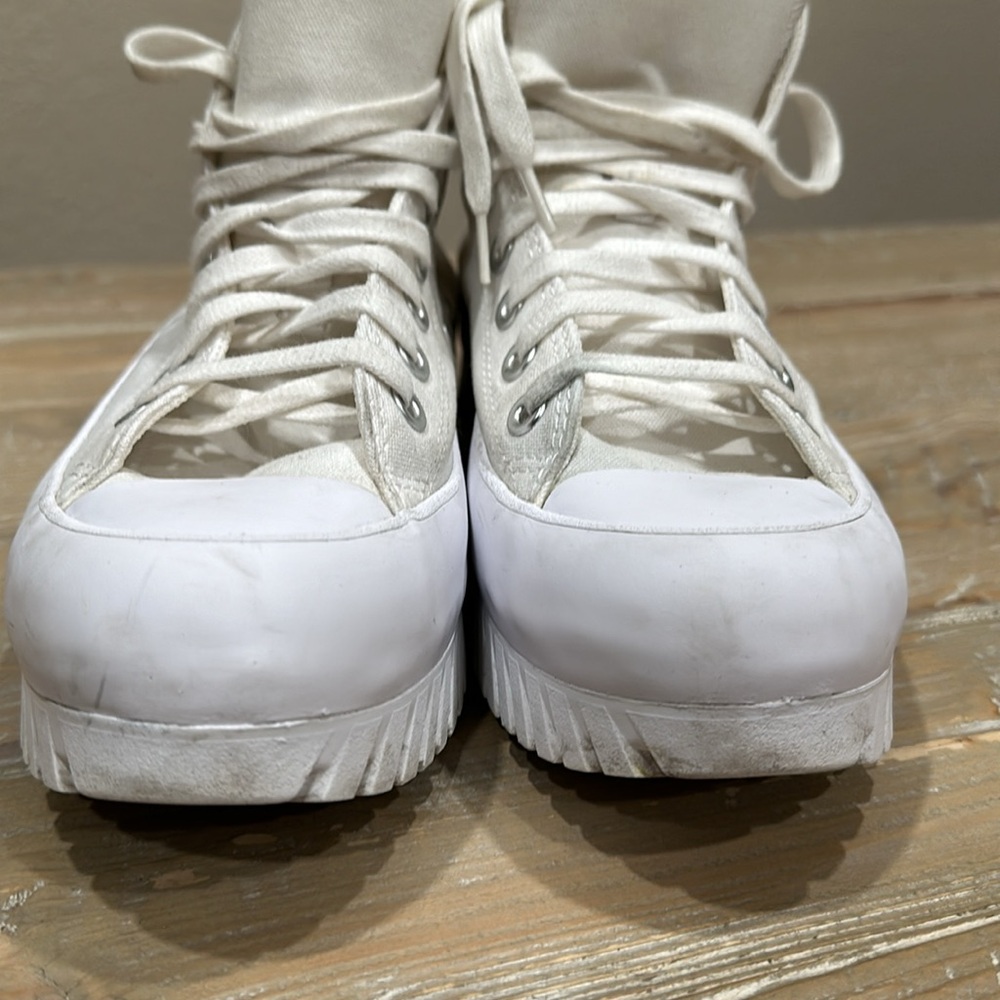 Converse High Top Lugged Leather Trainers - Picture 9 of 12